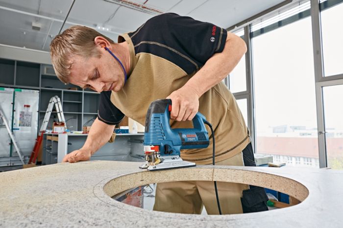 Лобзик Bosch GST 160 BCE 800Вт 800-3.000 ход/хв 2.3 кг.