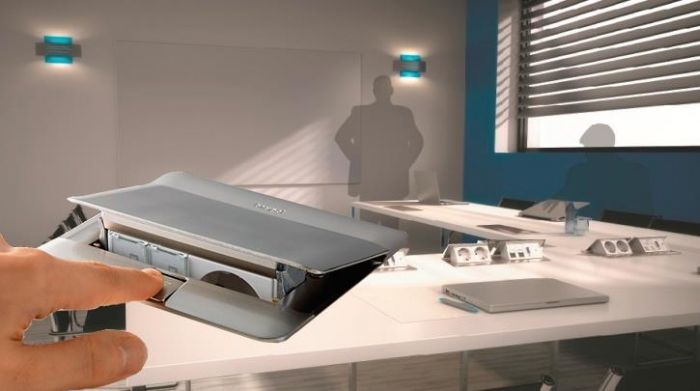 Висувний люк Legrand 4 модуля, пустий, алюміній, DLP