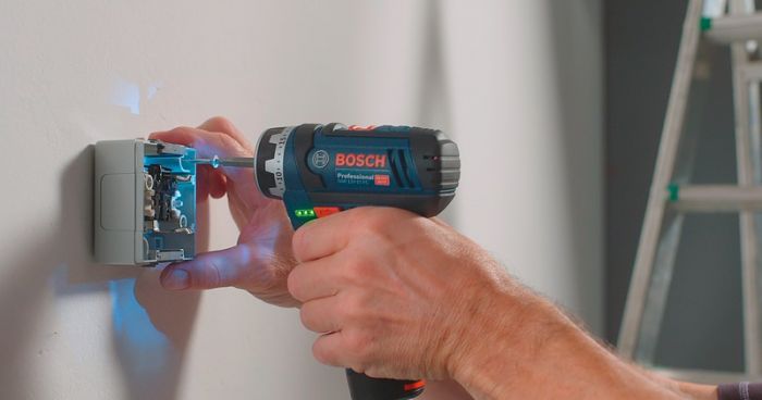 Шуруповерт-дриль Bosch GSR 12V-15 FC, 12В, 2х2.0Ач