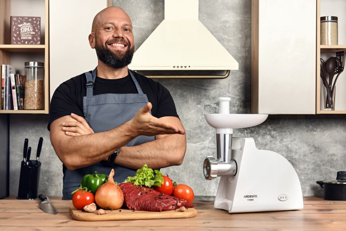 М`ясорубка Ardesto MGL-1730R -1700Вт/1.6кг-хв/білий