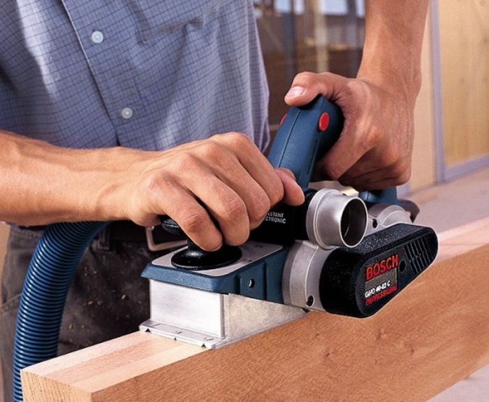 Рубанок Bosch Professiona GHO 40-82 C, 850 Вт, ніж 82мм, стругання 4 мм, 3.2 кг