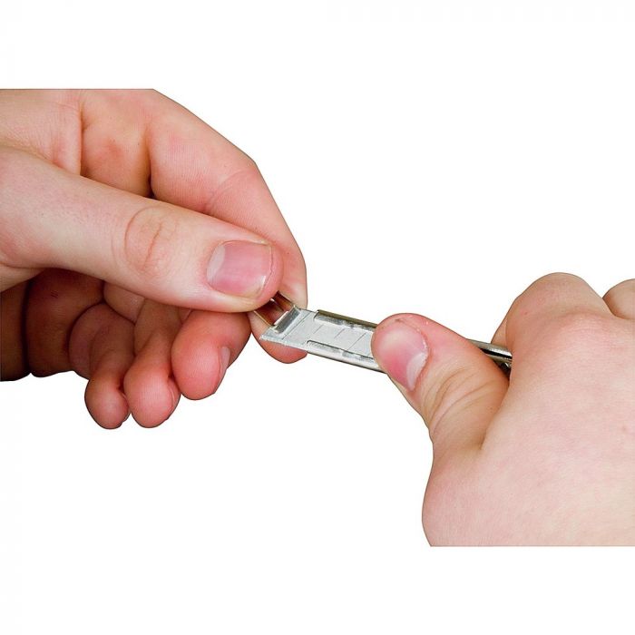 Ніж 9мм сегментоване лезо 135мм литий цинкований корпус FatMax (уп.6)