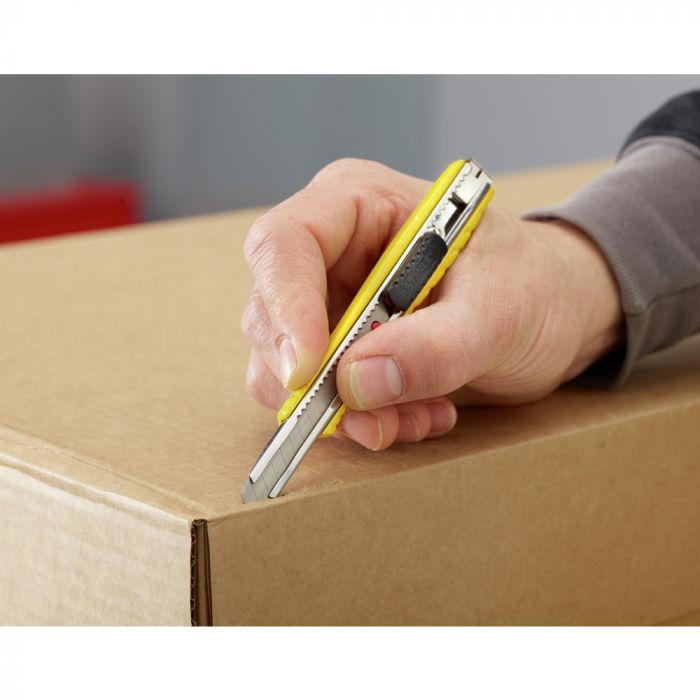 Ніж 9мм сегментоване лезо 135мм литий цинкований корпус FatMax (уп.6)