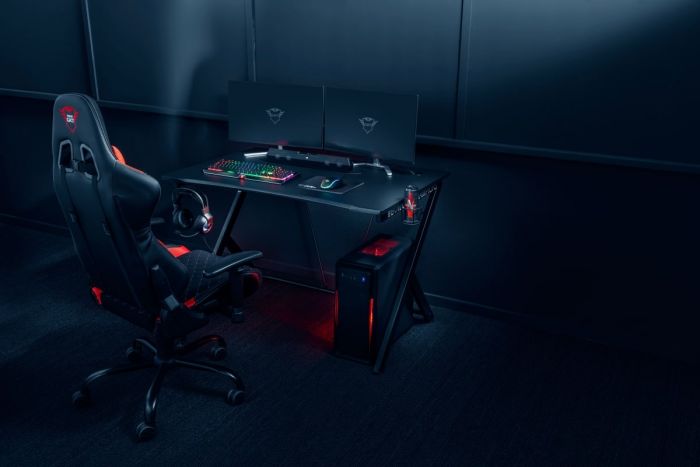 Стіл Trust GXT711 DOMINUS DESK BLACK