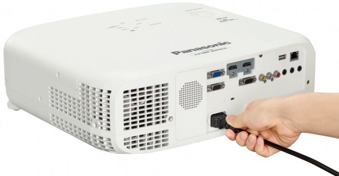Проектор Panasonic PT-VZ580 (3LCD, WUXGA, 5000 lm)