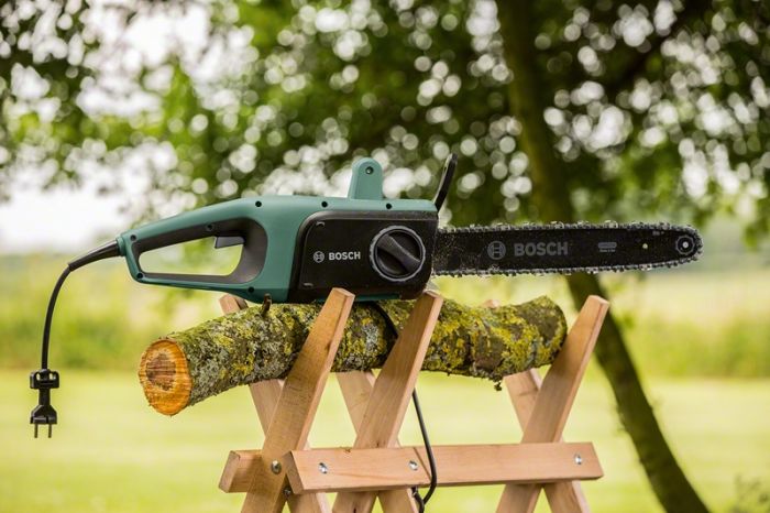 Пила ланцюгова Bosch UniversalChain 35, 1800 Вт, шина 35 см, ланцюг Oregon, 4.2 кг