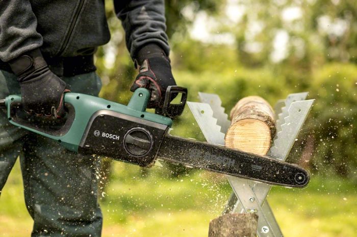 Пила ланцюгова Bosch UniversalChain 35, 1800 Вт, шина 35 см, ланцюг Oregon, 4.2 кг