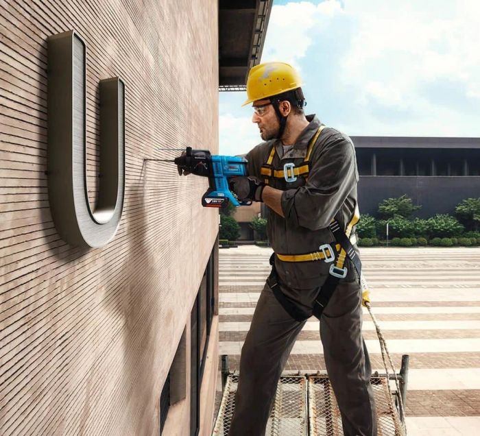 Перфоратор Bosch GBH 180-LI, акумуляторний, 2х4Ач, 18, 2 Дж, 2.3 кг