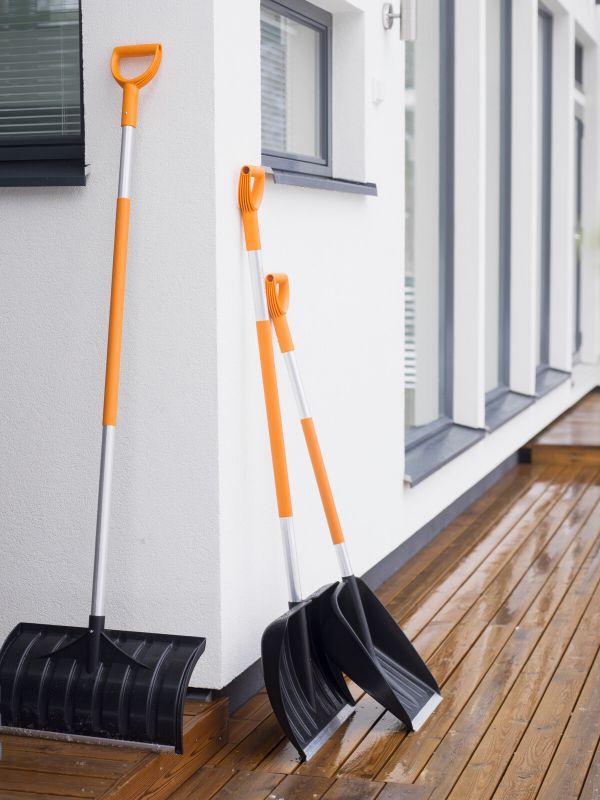 Fiskars Лопата для снігу SnowXpert 131см, 1400г