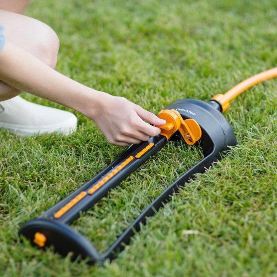 Fiskars Дождеватель водозберігаючий металевий Watering