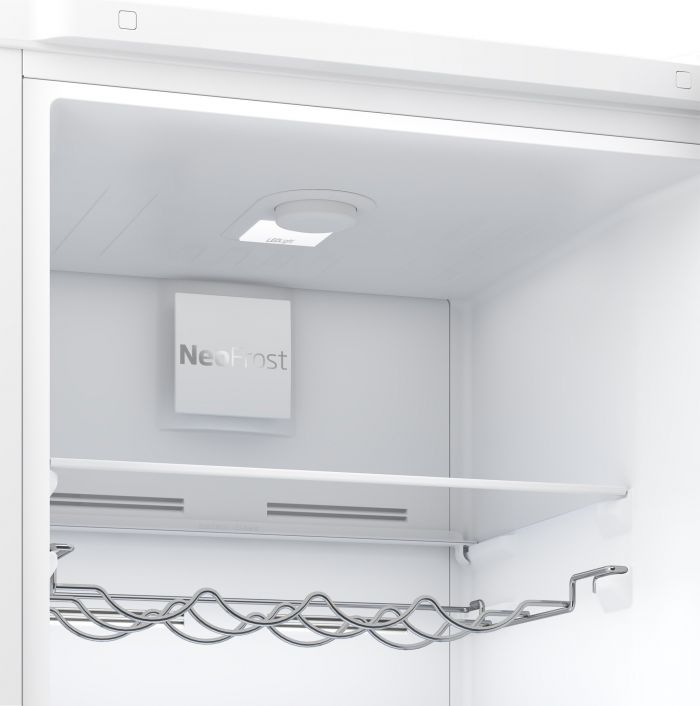 Холод. з нижн. мороз. кам. BEKO RCNA366K30W, 186х67х60см, 2 дв., Холод.відд. - 215л, Мороз. відд. - 109л, A++, NF, Білий