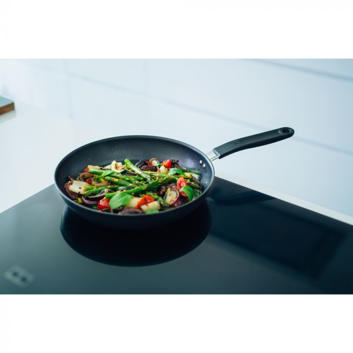 Сковорода Fiskars Form 26 см