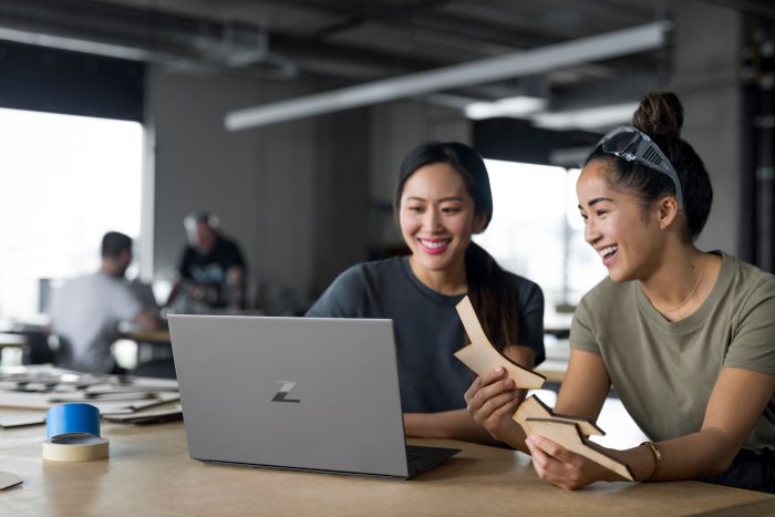 Ноутбук HP ZBook Studio G7 15.6UHD IPS AG/Intel i7-10750H/16/512F/NVD T2000-4/W10P/Silver