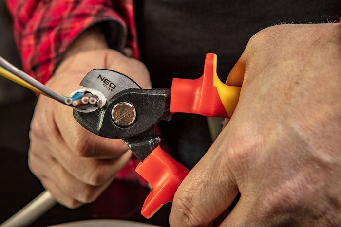 Кабелеріз NEO, 160 мм, 1000 В, полірований, CrV