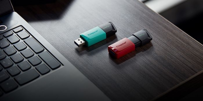Накопичувач Kingston  128GB USB 3.2 Gen1 DT Exodia Black Red