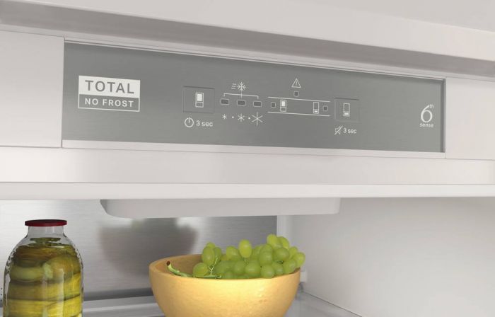 Вбуд. холодильник з мороз. камерою Whirlpool WHC18T341, 177х54.5х54см, 2 дв., Х- 182л, М- 68л, A+, NF, Білий