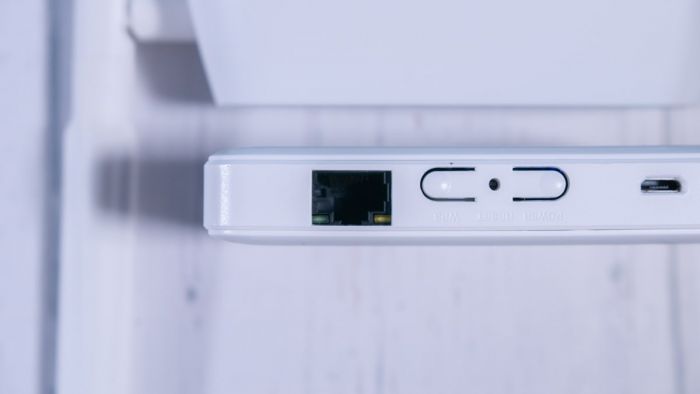 Мобільний маршрутизатор TECNO TR118 4G-LTE, 1x3FF SIM, 1xFE LAN/WAN, 1xmicro-USB, 2600mAh bat.