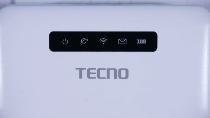 Мобільний маршрутизатор TECNO TR118 4G-LTE, 1x3FF SIM, 1xFE LAN/WAN, 1xmicro-USB, 2600mAh bat.