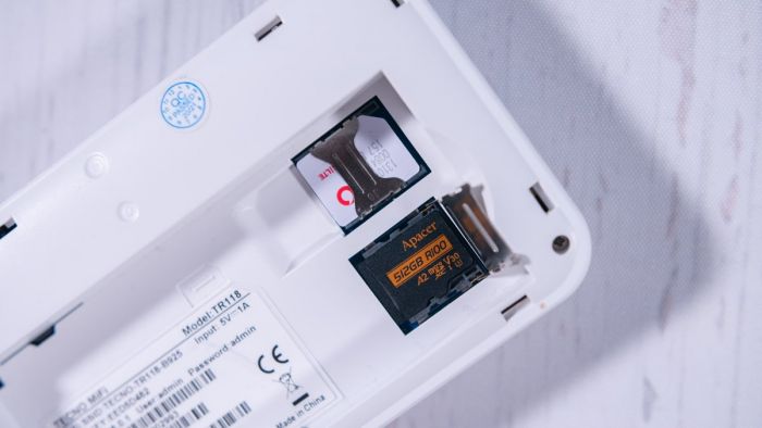 Мобільний маршрутизатор TECNO TR118 4G-LTE, 1x3FF SIM, 1xFE LAN/WAN, 1xmicro-USB, 2600mAh bat.