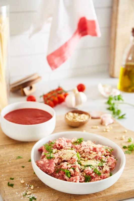 Сковорода Tefal Generous Cook ВОК, 28см, покриття Titanium, індукція, Thermo-Spot, алюм., чорний