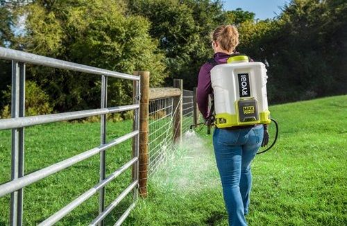 Обприскувач садовий акумуляторний Ryobi RY36BPSA-0, ранцевий, MAX POWER 36В, 15л, витрата 0.6-2.5л/хв, комплект насадок, без АКБ та ЗП