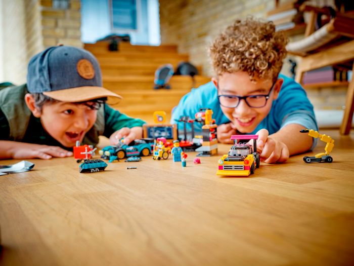 Конструктор LEGO City Тюнінг-ательє
