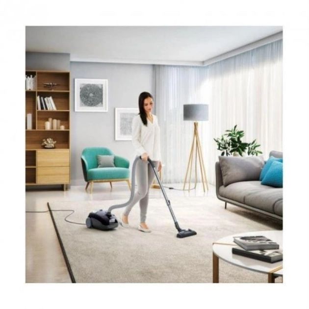 Пилосос Electrolux мішковий, 750Вт, 3,5л, HEPA12, s-bag, 4 насадки, чорний