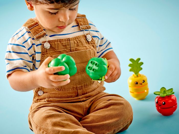 Конструктор LEGO DUPLO My First Трактор для вирощування фруктів та овочів