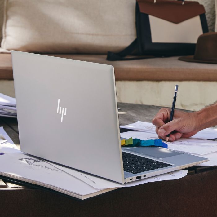 Ноутбук HP EliteBook 850-G8 15.6" FHD IPS AG, Intel i5-1135G7, 8GB, F256GB, UMA, DOS, сріблястий