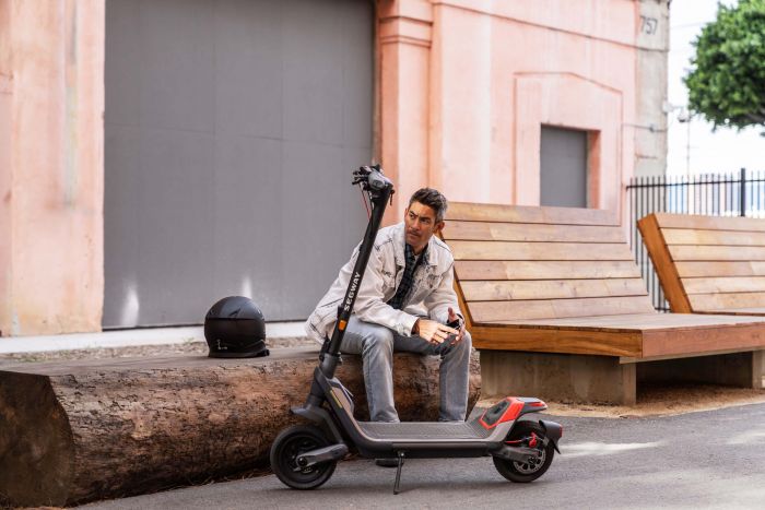 Електросамокат Segway-Ninebot P100SE, чорний