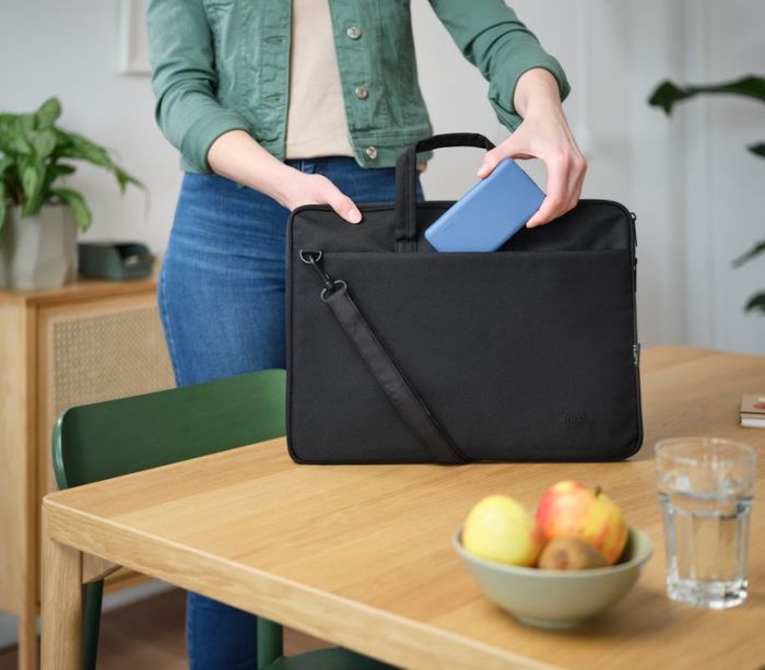 Акумулятор портативний літій-іонний Trust Primo ECO 10000 mAh Blue