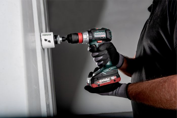 Шурпокрут-дриль Metabo BS 18 LT BL Q, акумуляторний, LiHD, 2*18В, 4Ач, 0-600/0-2100об/хв, патрон 1.5-13мм, 34/75Нм, безщітковий, metaBOX 145, 1.8кг