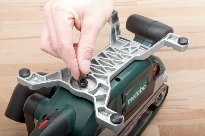 Шліфмашина ексцентрикова Metabo BAE 75, 75*533мм, 1010Вт, 240-450об/хв, 4.9кг