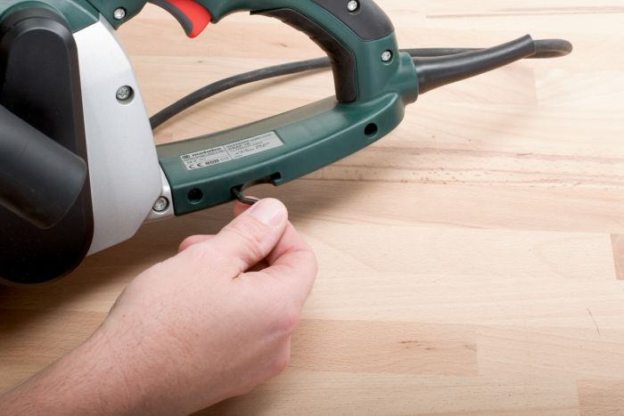 Шліфмашина ексцентрикова Metabo BAE 75, 75*533мм, 1010Вт, 240-450об/хв, 4.9кг