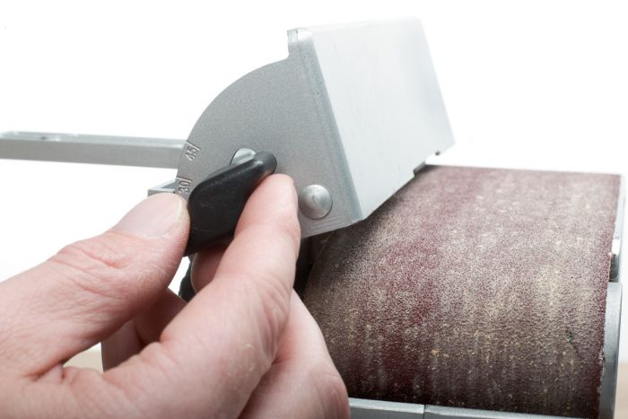 Шліфмашина ексцентрикова Metabo BAE 75, 75*533мм, 1010Вт, 240-450об/хв, 4.9кг