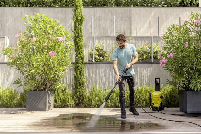 Мінімийка високого тиску Karcher K 4 WCM Premium, 1800 Вт, 20-130 бар, 420 л/ч, 30 м2/ч, 6 м, 12.00 кг
