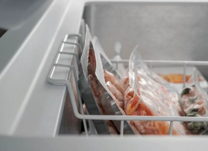 Морозильна скриня Whirlpool , 92x140,5x70, 390л, А+, ST, білий