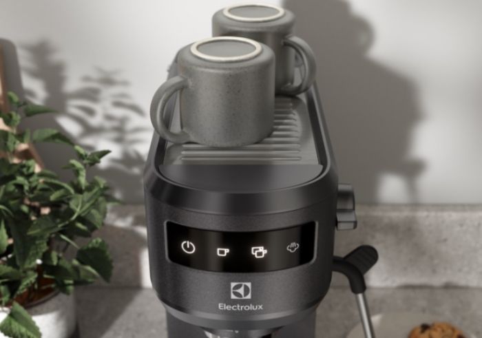 Кавоварка Electrolux рожкова, 1л, мелена, ручний капуч, LED-дисплей, підігрів чашок, чорний