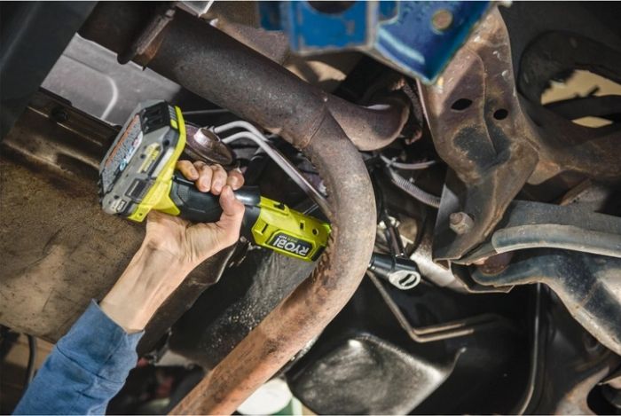 Трещітка акумуляторна RYOBI RRW1838X-0, ONE+ НР 18В, безщіткова, квадрат 3/8", 75Нм, 3 положення головки (без АКБ та ЗУ)