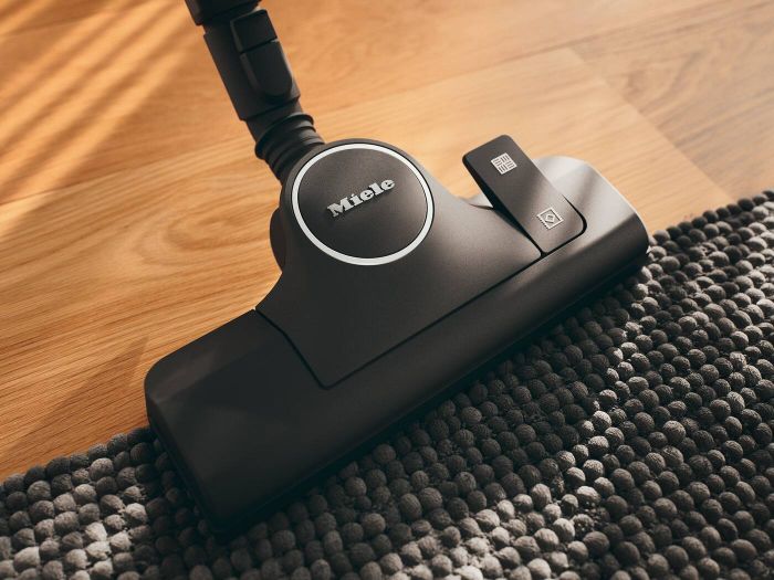 Пилосос Miele контейнерний, 890Вт, сухе прибирання, конт пил -1л, Silence AirClean, Технологія Vortex