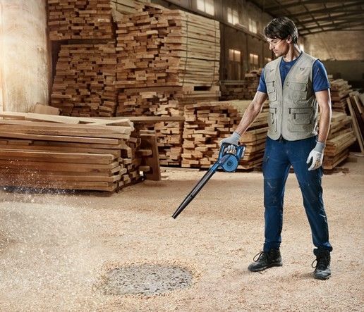 Повітродув акумуляторний Bosch GBL 18V-120 Professional, 18В, 270 км/г, 120 м?/г, 1.1 кг