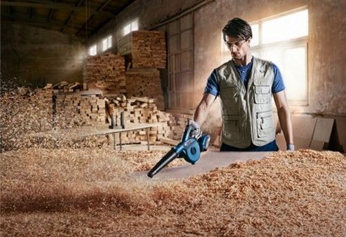 Повітродув акумуляторний Bosch GBL 18V-120 Professional, 18В, 270 км/г, 120 м?/г, 1.1 кг