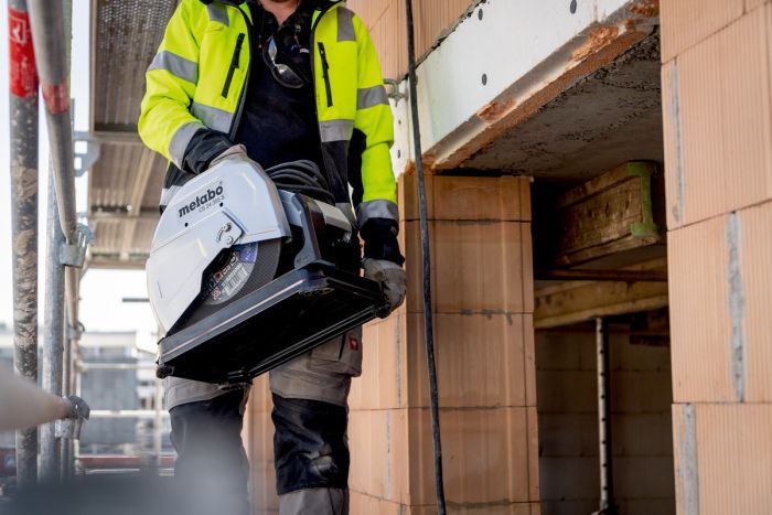 Пила монтажна Metabo CS 22-355, 2300Вт, диск 355мм, 3700об/хв, 16.8кг