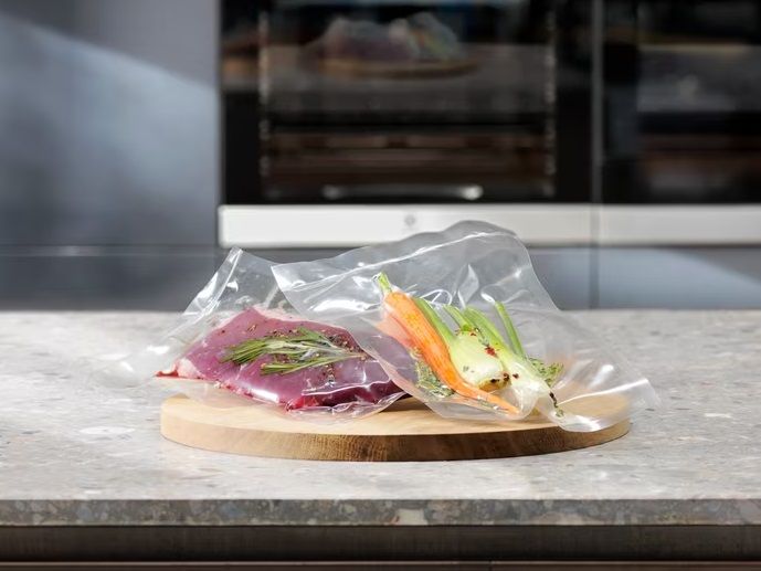 Духова шафа Electrolux електрична, 70л, А++, пара, дисплей, конвекція, ф-ція пароварки, телескопічні напрямні, чорний