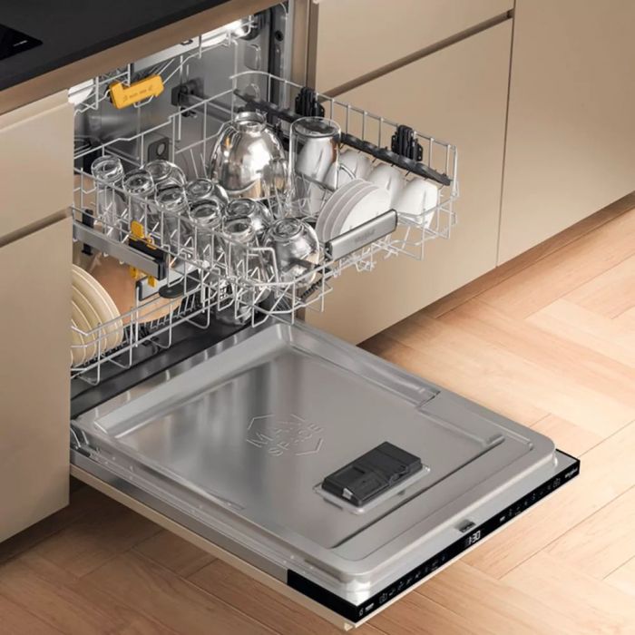 Посудомийна машина Whirlpool вбудовувана, 14компл., A+++, 60см, дисплей, 3й кошик, білий