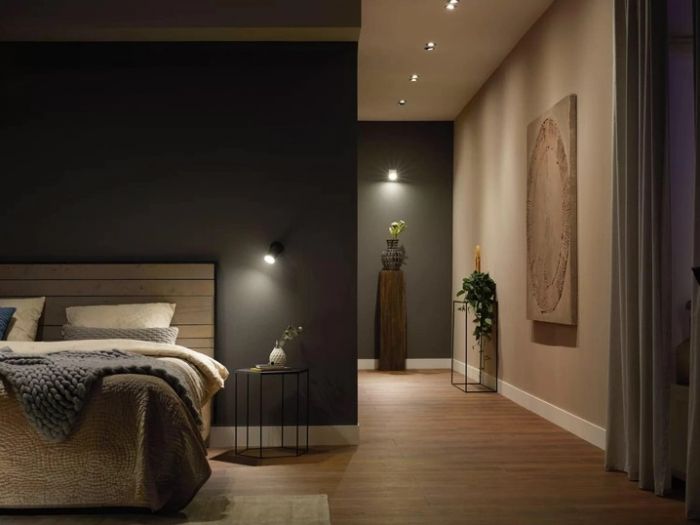 Лампа розумна Philips Hue GU10, 5W(50Вт), 2200K-6500K, Tunable white, ZigBee, Bluetooth, димування