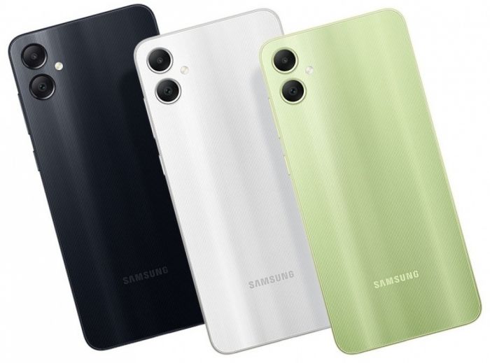 Смартфон Samsung Galaxy A05 (A055) 6.7" 4/128ГБ, 2SIM, 5000мА•год, сріблястий