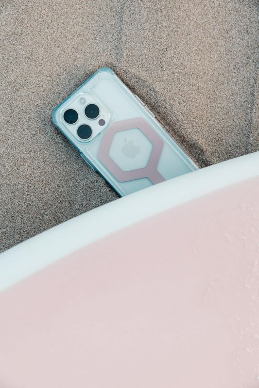 Чохол UAG для Apple Iphone 15 Pro Plyo Magsafe, Ice/Gold
