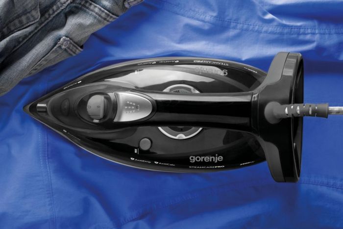 Праска Gorenje, 2600Вт, 350мл, паровий удар 95гр, верт. відпарювання, антинакип, автовідключення, керам. підошва, сіро-чорний