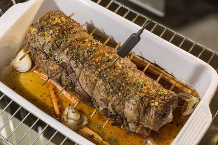 Духова шафа Gorenje електрична, 77л, A+, дисплей, IconLed, пара, макс.темпер.-300, чорний